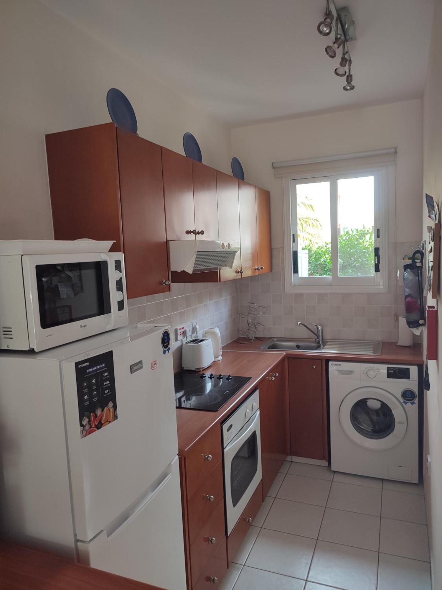 Aurora Townhouse - Complimentary Paphos Airport Transport Villa ภายนอก รูปภาพ