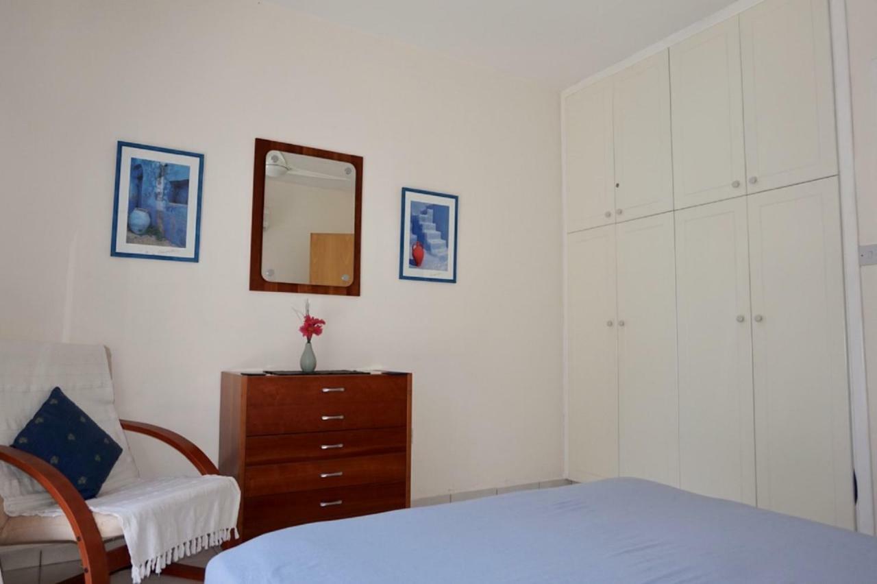 Aurora Townhouse - Complimentary Paphos Airport Transport Villa ภายนอก รูปภาพ